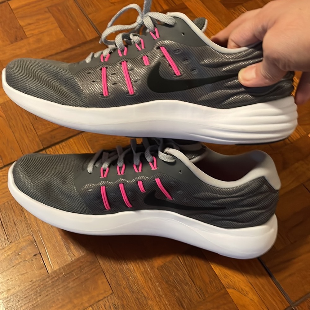 Nike running shoes - Picture 6 of 7